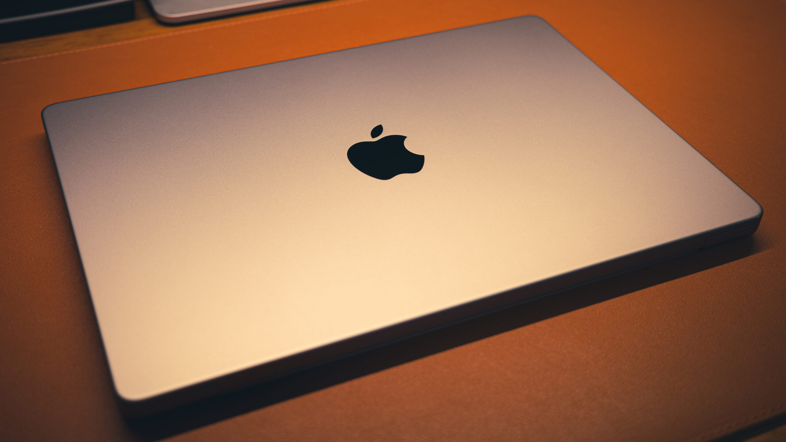 外装ガチャ】Apple認定整備済み品「MacBook Pro」の14インチモデルを ...